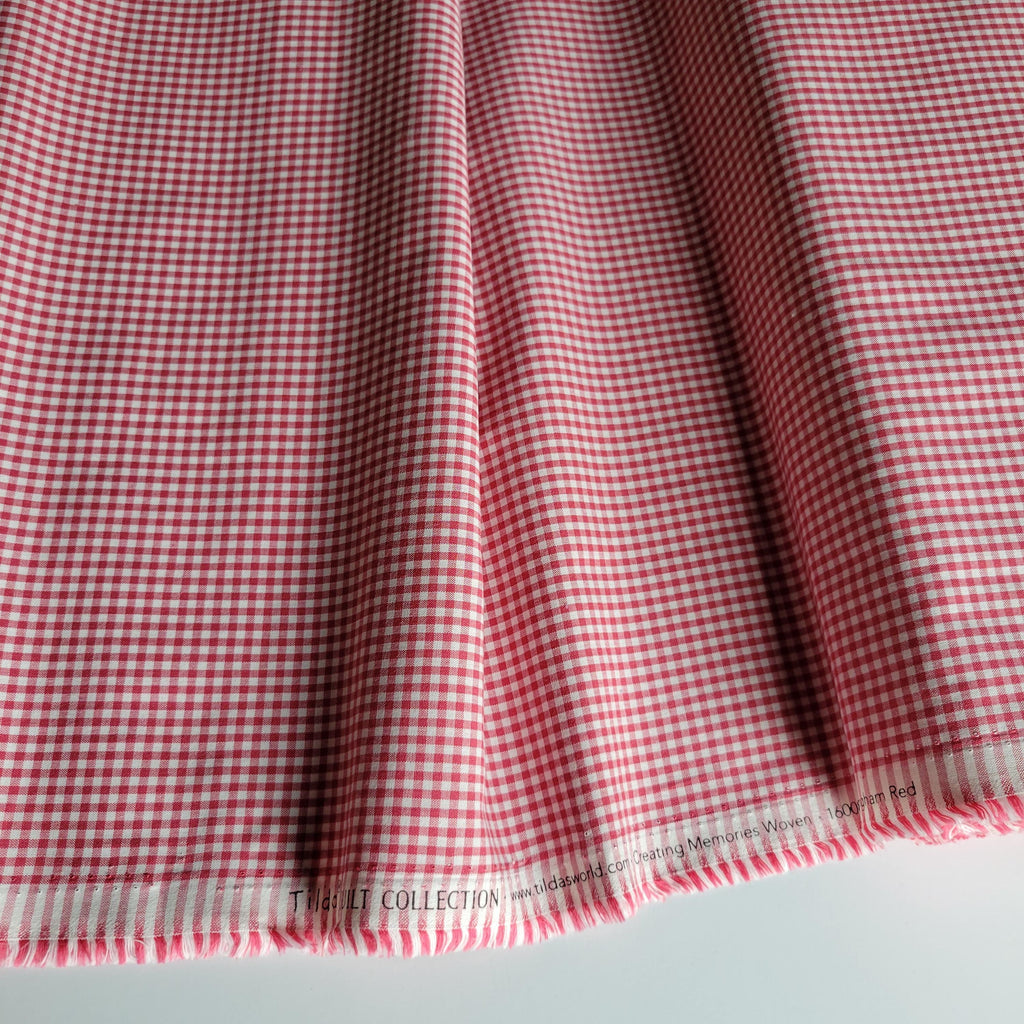 Gingham Red| Tilda Creating Memories Woven