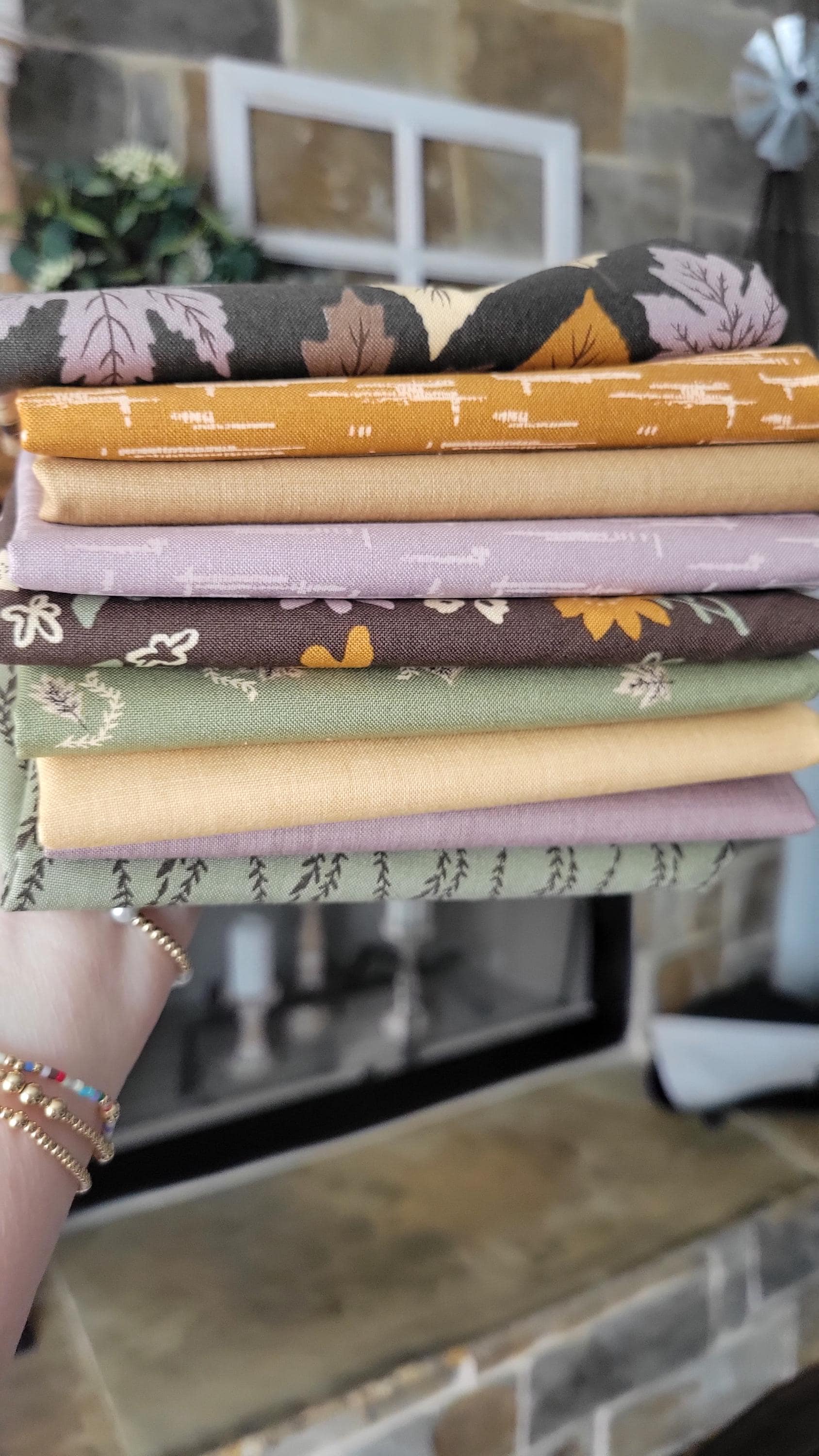 9 Quilters Fat Quarters | Fall