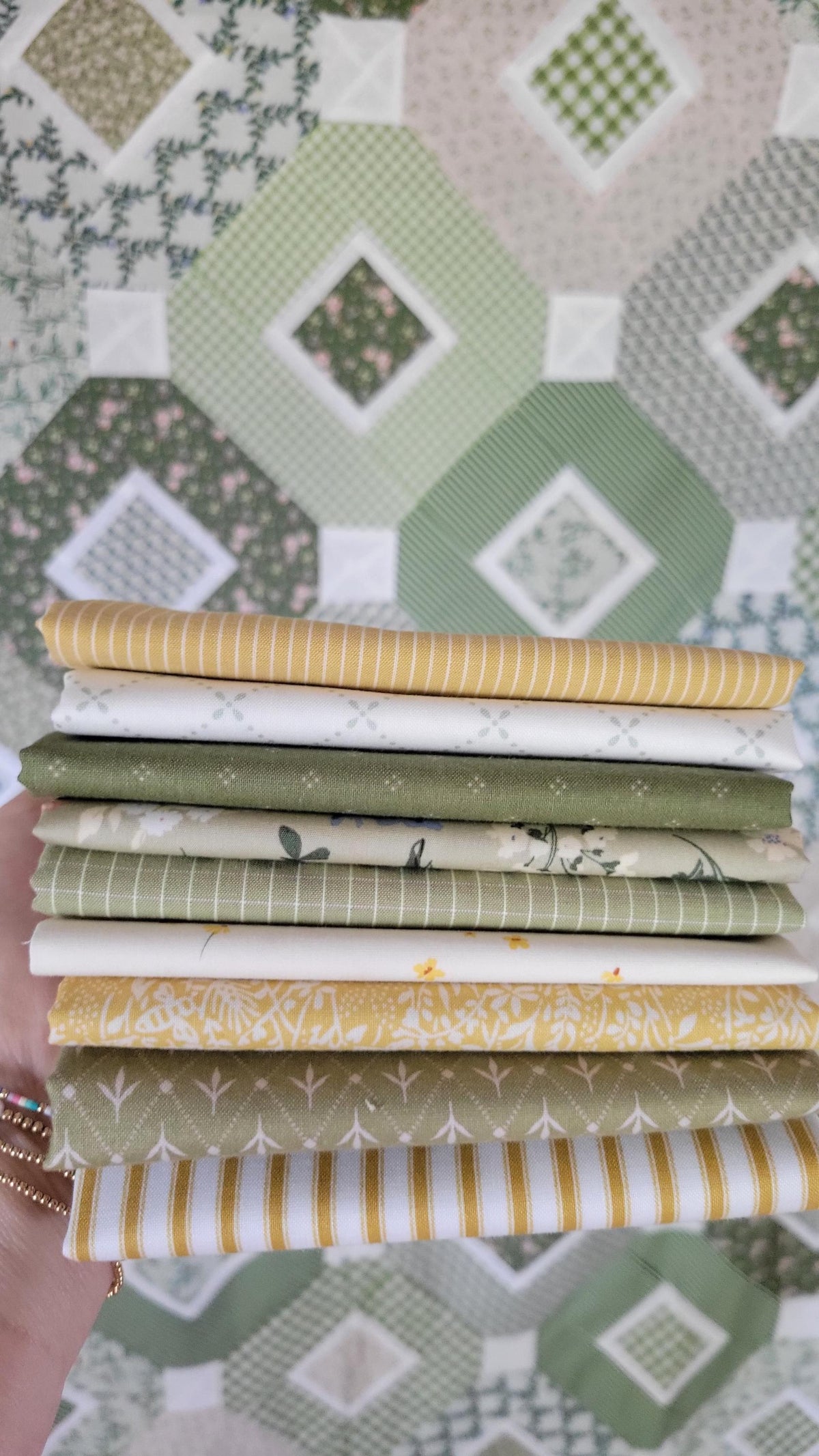9 Quilters Fat Quarter Bundle / Butter and Sage